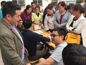 志愿服務(wù)進(jìn)社區(qū) 教育咨詢(xún)面對(duì)面 ——區(qū)八中黨員骨干教師進(jìn)社區(qū)開(kāi)展教育咨詢(xún)活動(dòng)